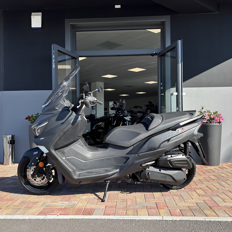 Offerta-1 - SYM JOYMAX Z 300